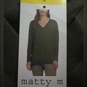 matty m  women’s light sweater size S Green
